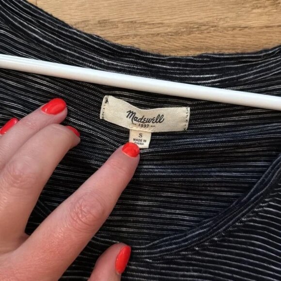 Madewell striped tank size smal - Picture 3 of 3